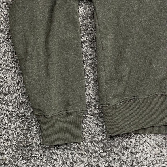 American Eagle cropped olive green sherpa sweater - Picture 4 of 8